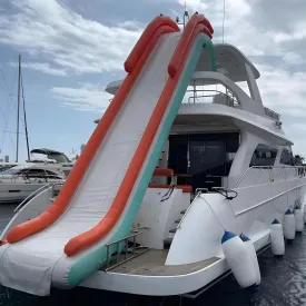 Summer Outdoor Marine Water Yacht Slide Paradise, Easy to Install, Equipped with Air Pump for Yachts and Ships